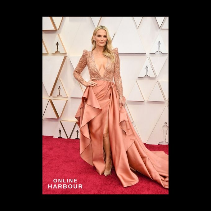 Molly Sims at the Oscars 2020 Red Carpet