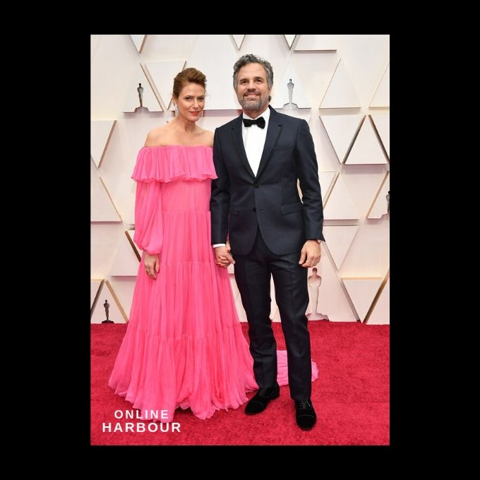 Sunrise Coigney and Mark Ruffalo at the Oscars 2020 Red Carpet